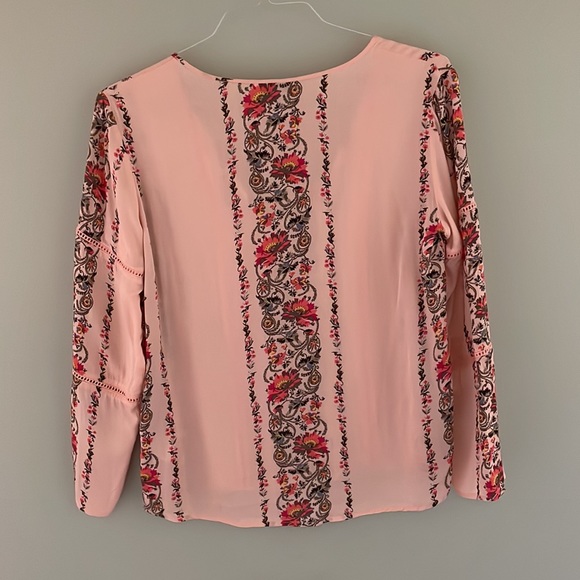 Beautiful too in mint condition - Picture 2 of 2